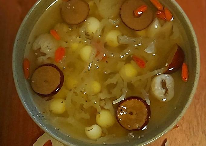 Rong sụn làm món gì ngon? 6 món từ gỏi, salad đến chè